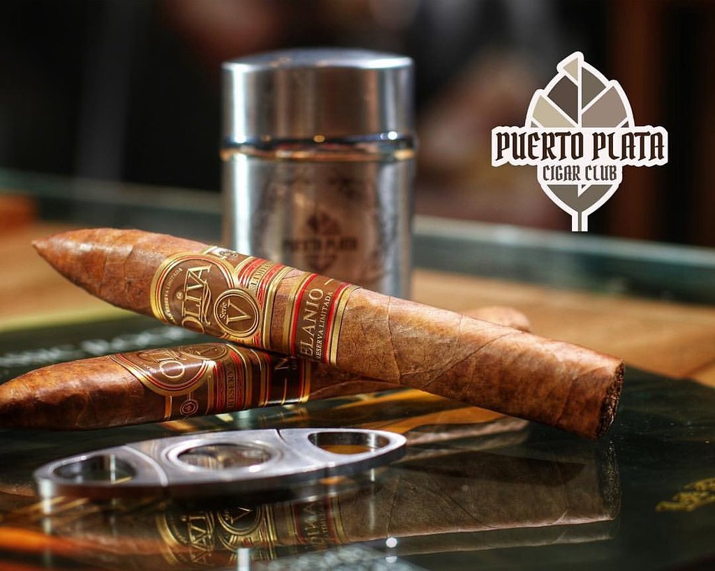 Puerto Plata Cigar lounges