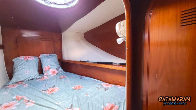 A bedroom berth cabin