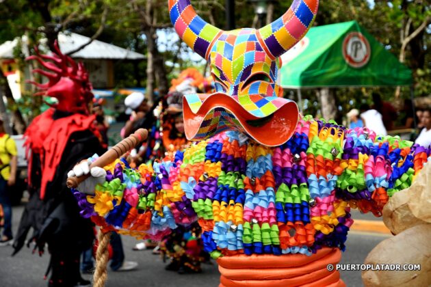 Lechon mask at Puerto Plata Carnival