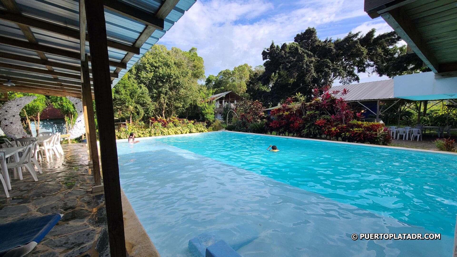Geko Piscina Park Restaurant Yasica River Cabarete