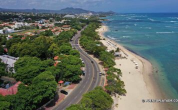 Long Beach The malecon and long beach
