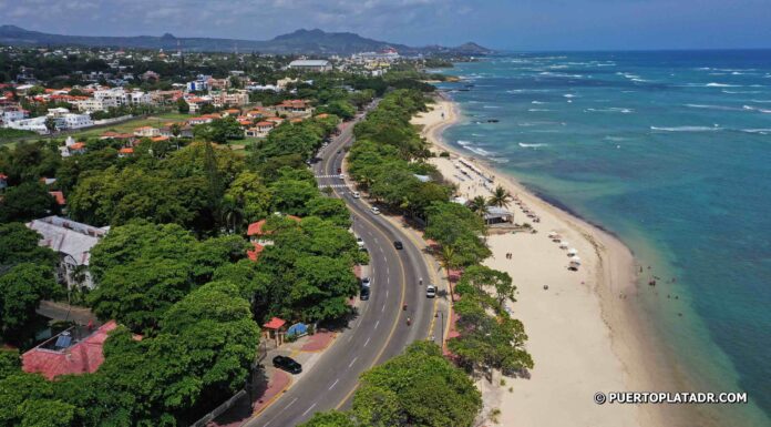 Long Beach The malecon and long beach