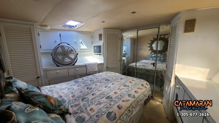The second suite in the yacht