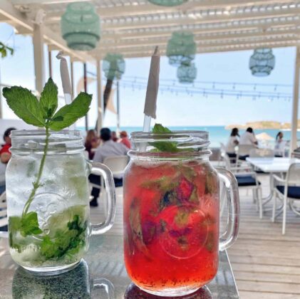 Mojitos in red and green