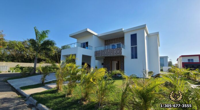 Modern Home in Puerto Plata House facade