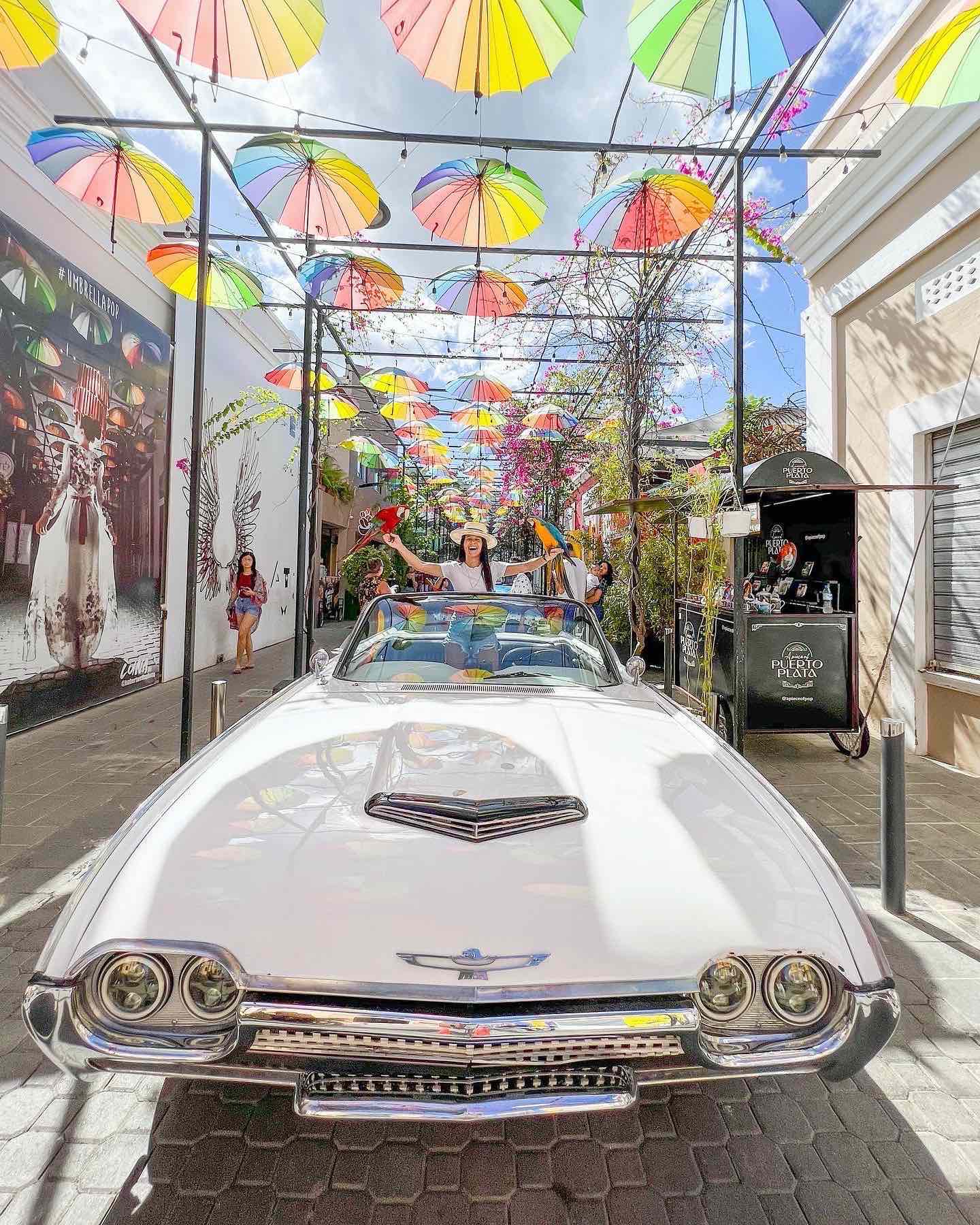 Puerto Plata classic cars in the historic district