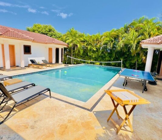 6 Bedroom Villa For Sale in Sosua